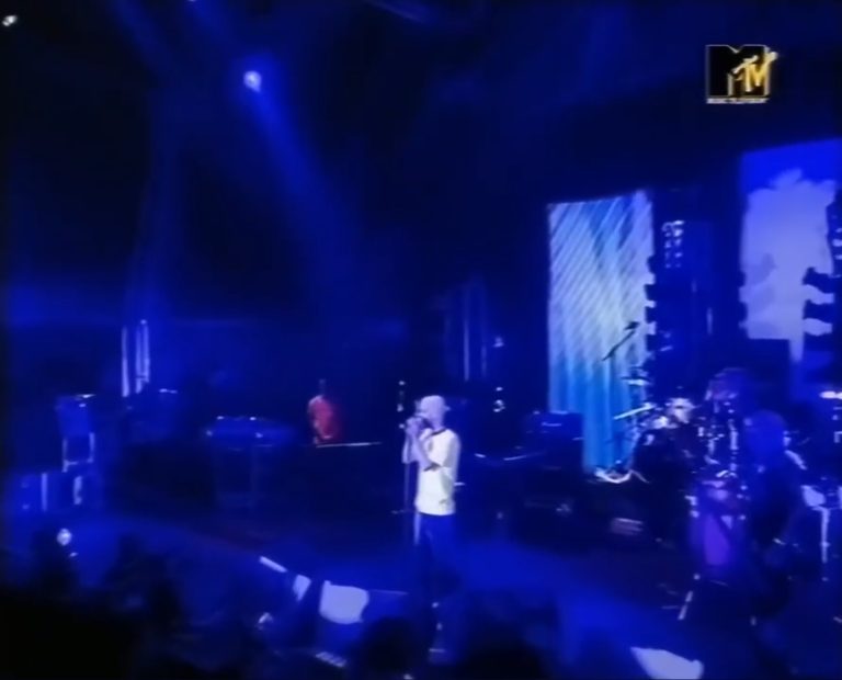 Moby V2000